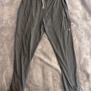Vuori Sunday Joggers - Size L - Grey